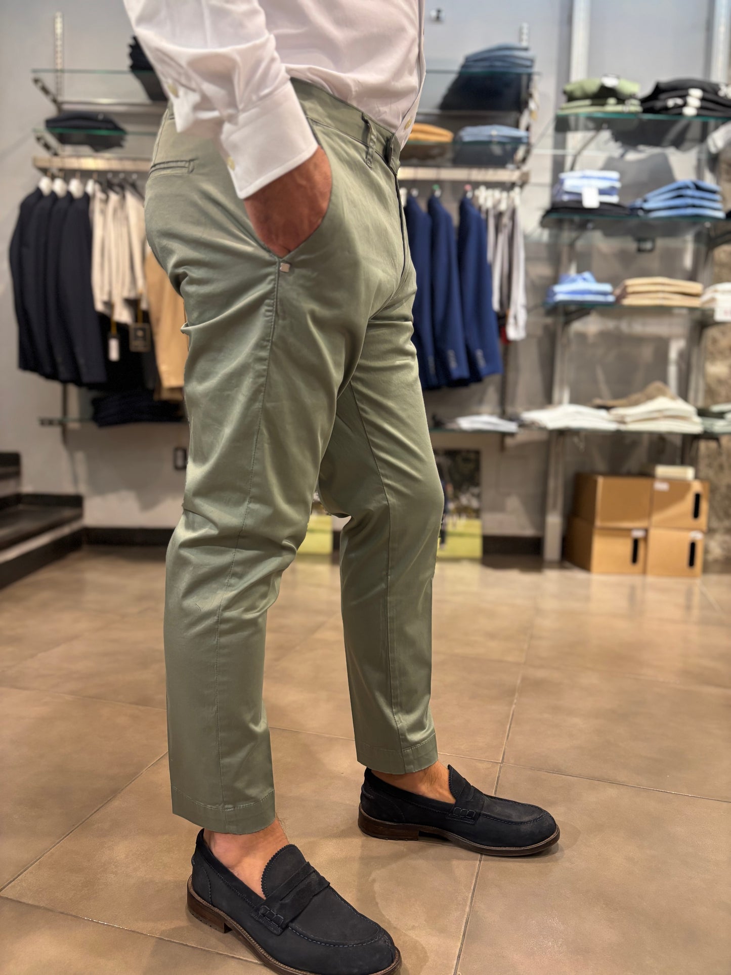 Pantalone Capri verde salvia