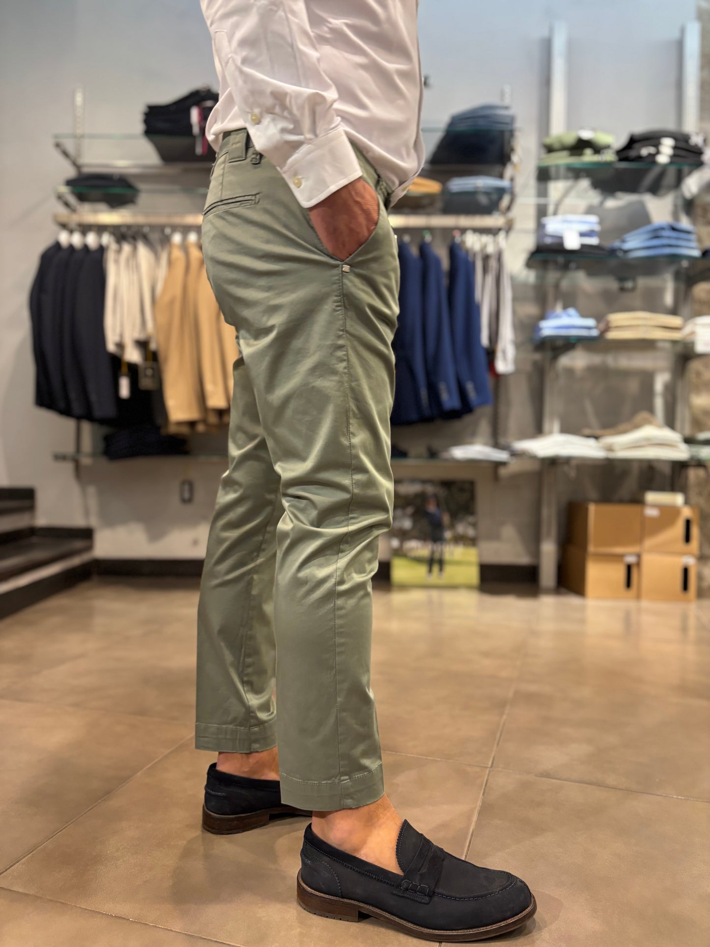 Pantalone Capri verde salvia