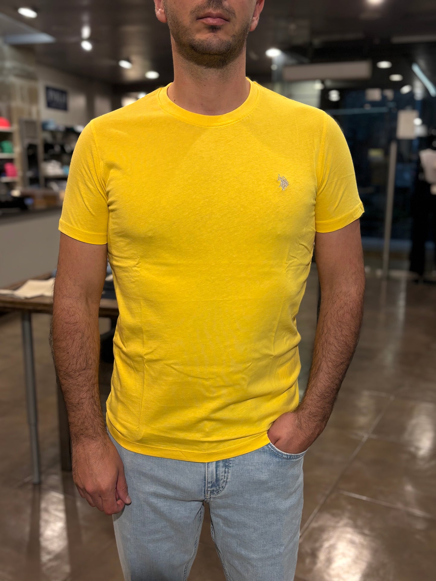 T-shirt Us Polo gialla