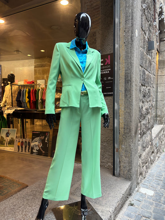 Completo Astory verde pastello